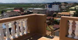 Immeuble Androhibe avec 2 appartements T2 + T3 + terrasse