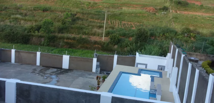 Villa T4 Piscine Calme Ilafy Manazary  Ambatobe